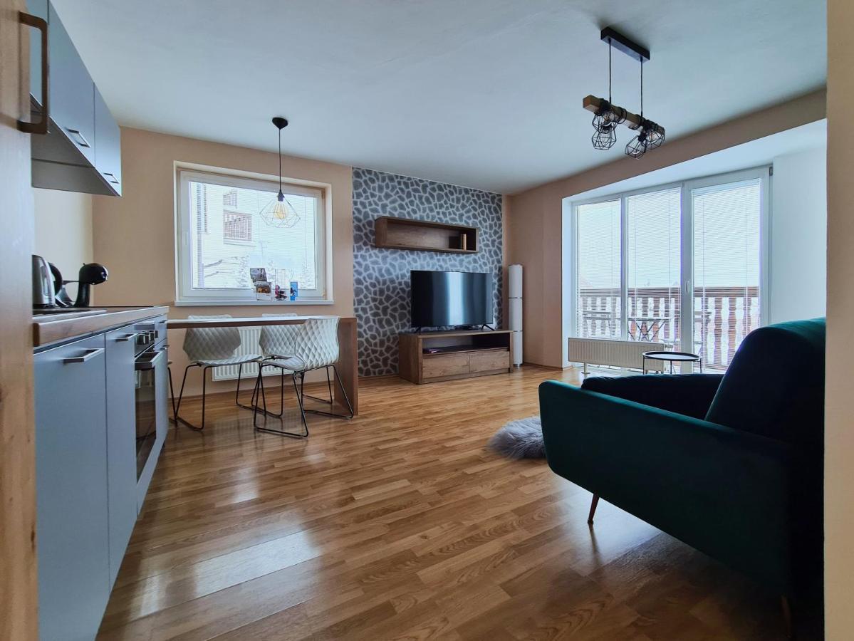 Apartmany Tilia Nova Lesna Bagian luar foto